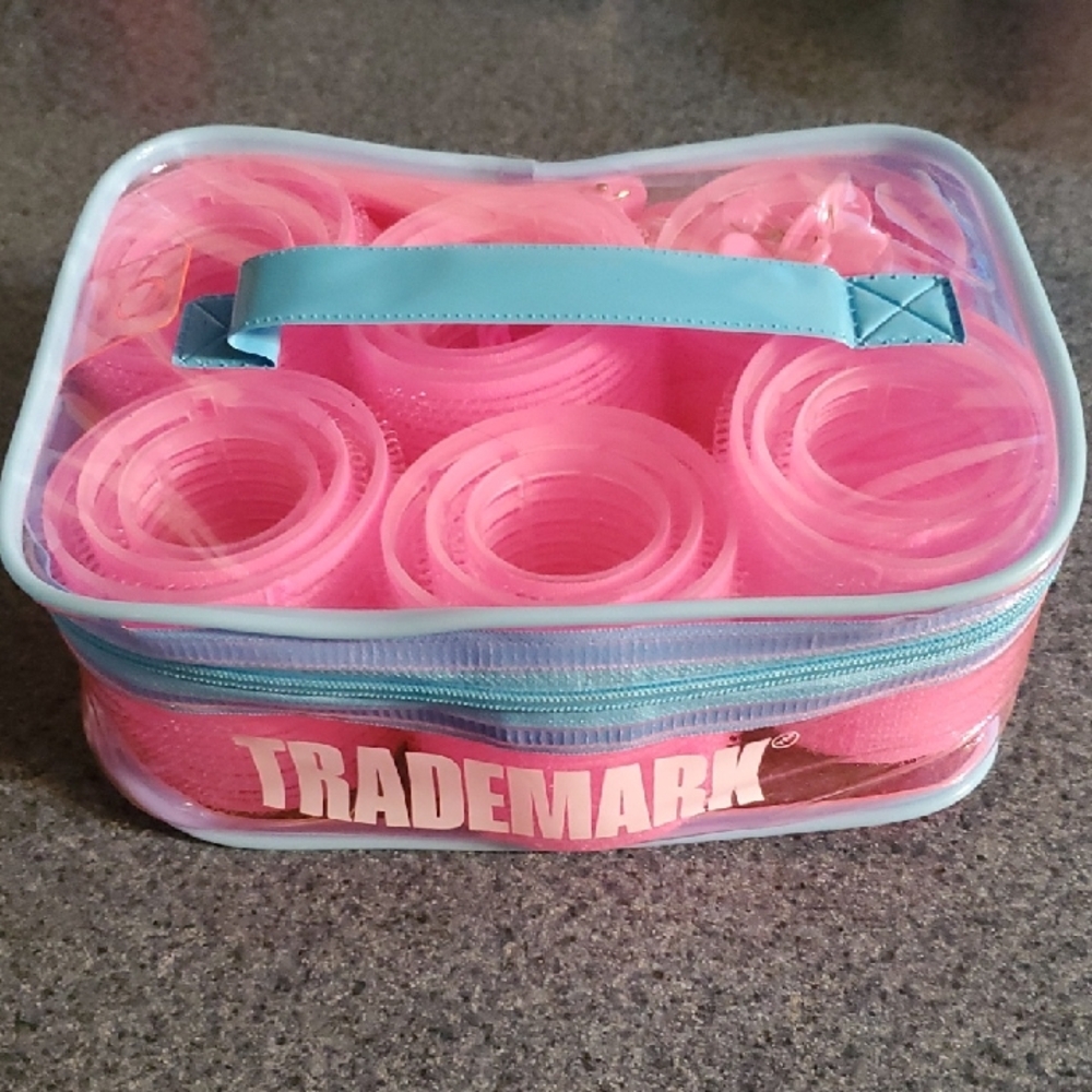 Trademark Beauty‎ 18-Piece Pink Velcro Hair Roller Set with Clips & Travel Case